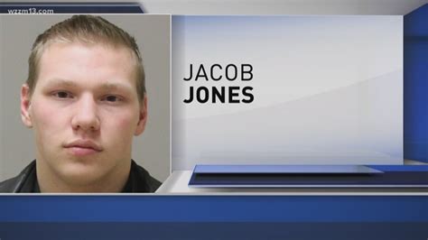 Twitter photo brings felony charge for DL teen